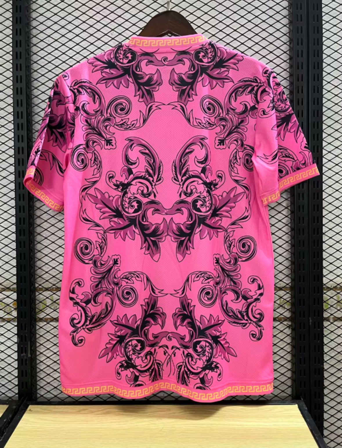 Maillot Rose Versace Italie – Édition Luxe